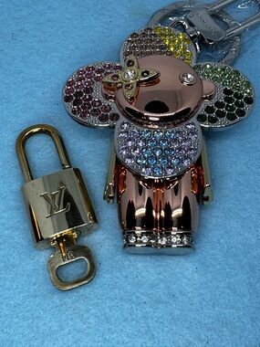 Louis Vuitton #314 lock with Decorative Key Ring